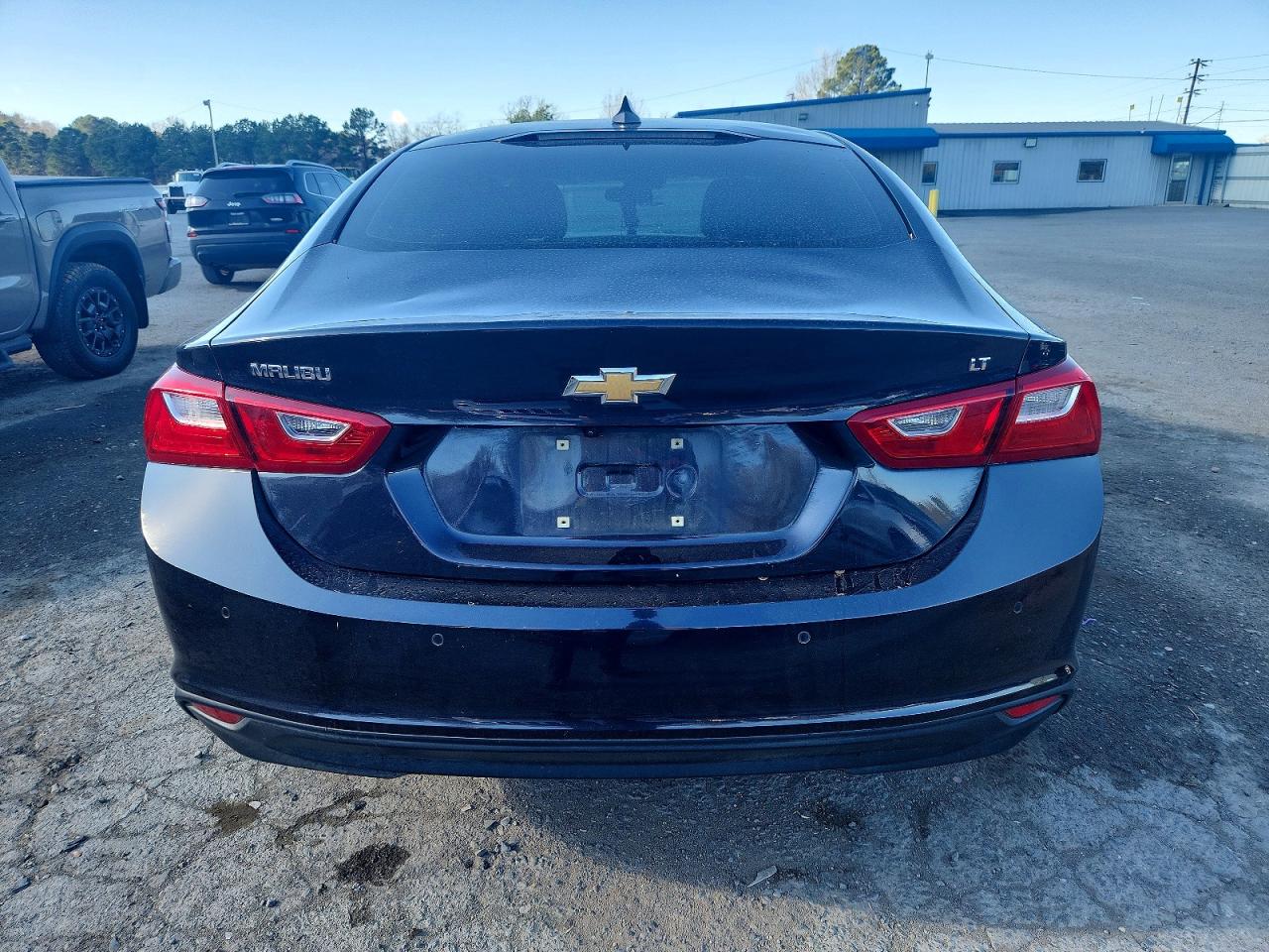 2023 CHEVROLET MALIBU LT photo 6
