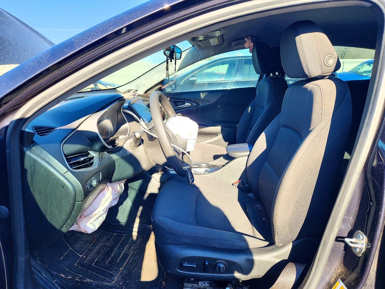 2023 CHEVROLET MALIBU LT photo 7