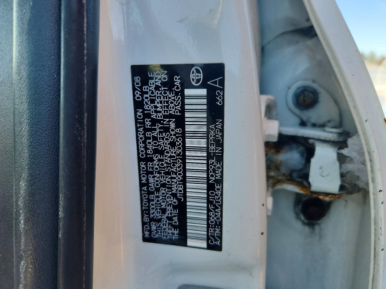 2009 TOYOTA YARIS photo 12