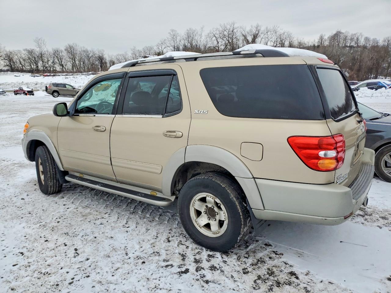 2002 TOYOTA SEQUOIA SR5 photo 2