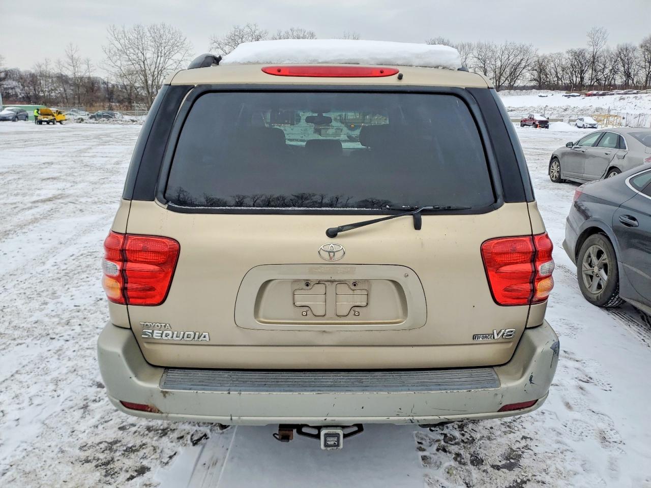 2002 TOYOTA SEQUOIA SR5 photo 6