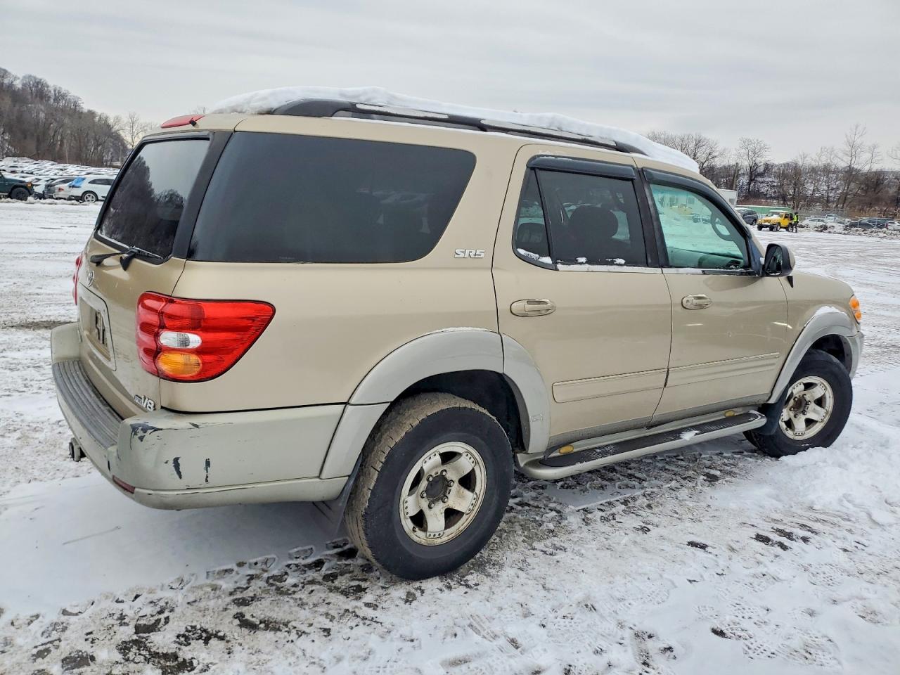 2002 TOYOTA SEQUOIA SR5 photo 3
