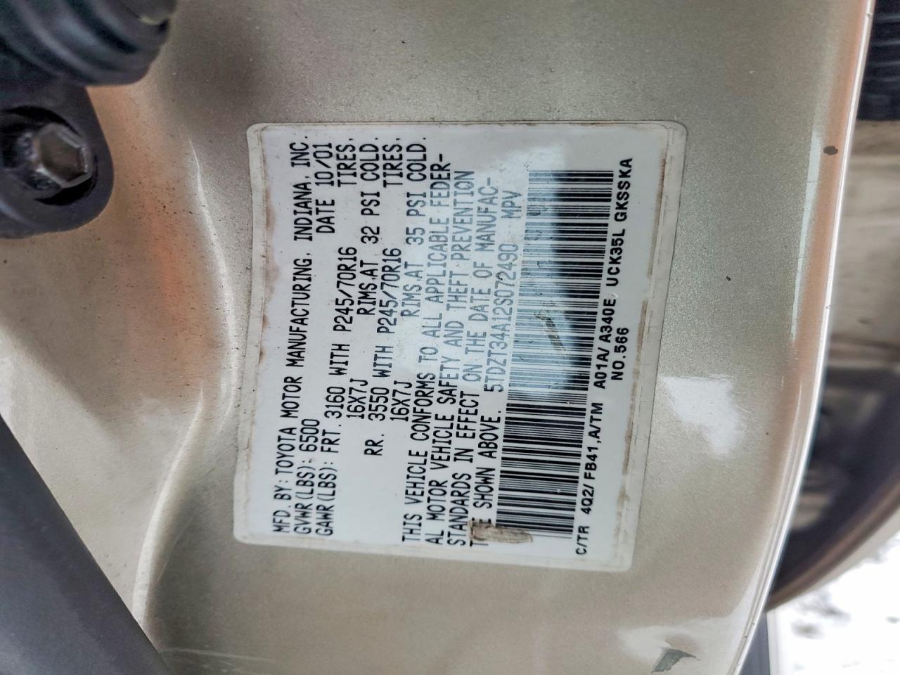 2002 TOYOTA SEQUOIA SR5 photo 13