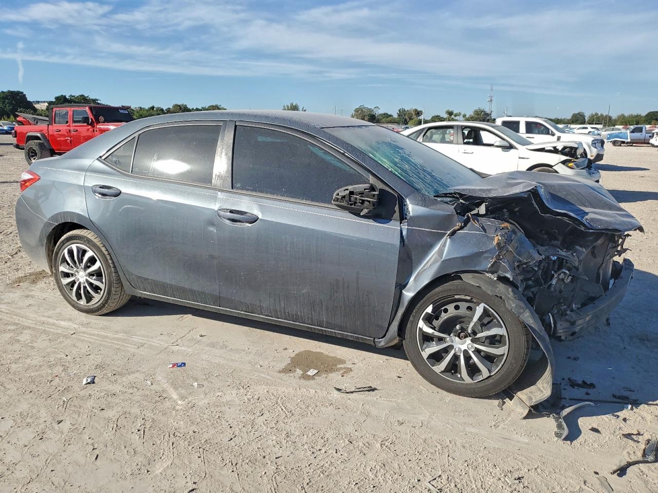 2015 TOYOTA COROLLA L photo 4