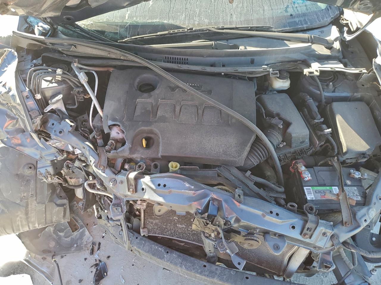 2015 TOYOTA COROLLA L photo 11