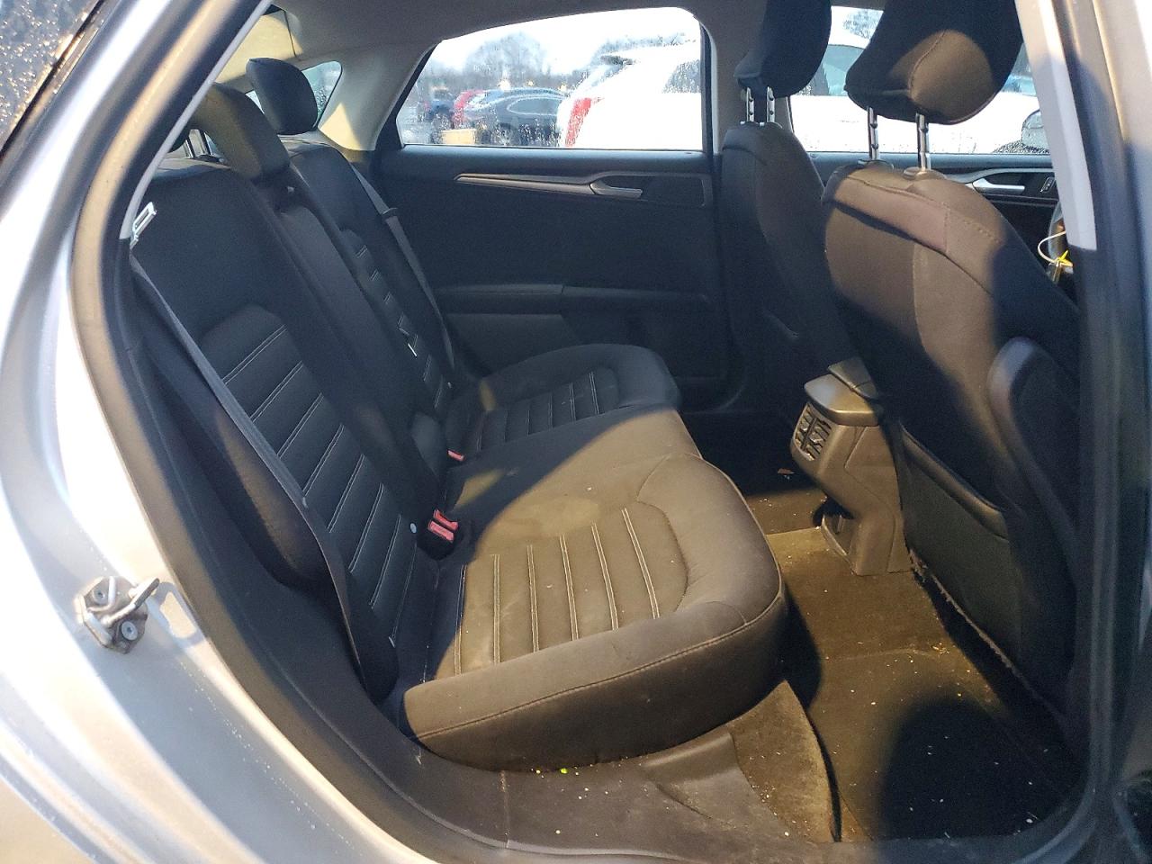 2015 FORD FUSION SE photo 10