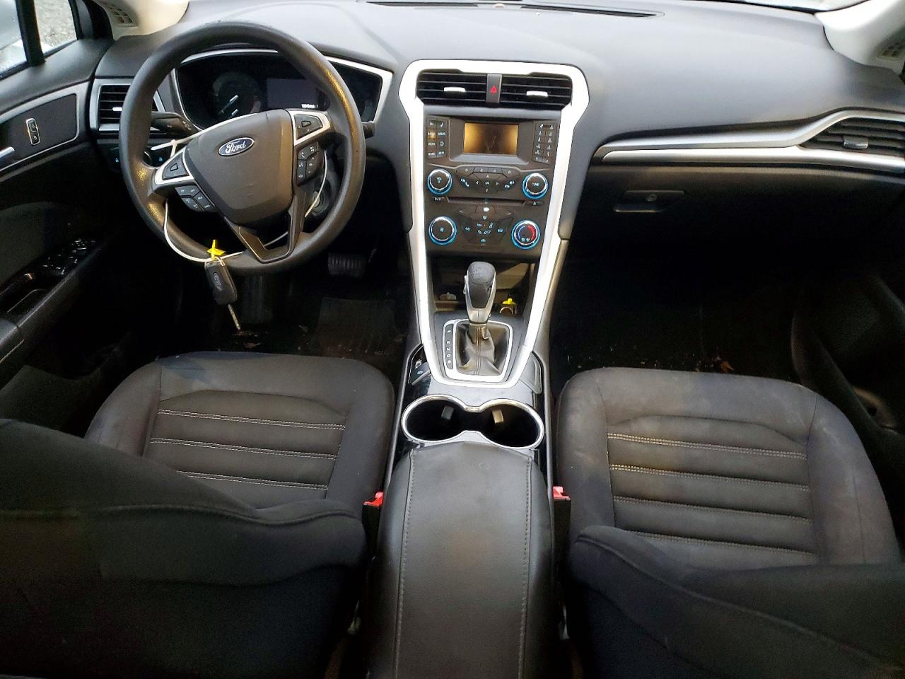 2015 FORD FUSION SE photo 8