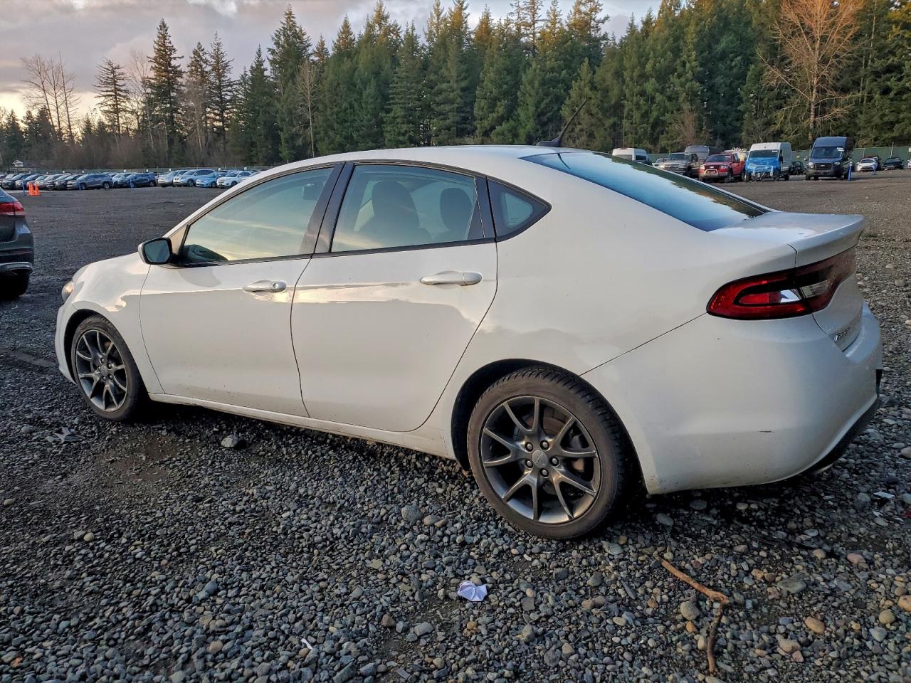 2013 DODGE DART SXT photo 2