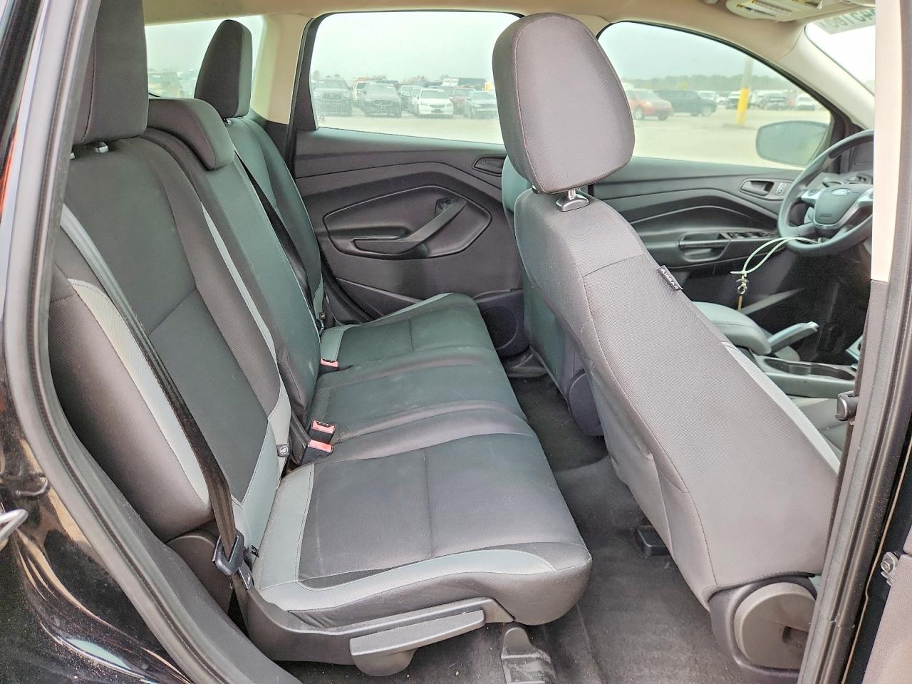 2016 FORD ESCAPE S photo 10