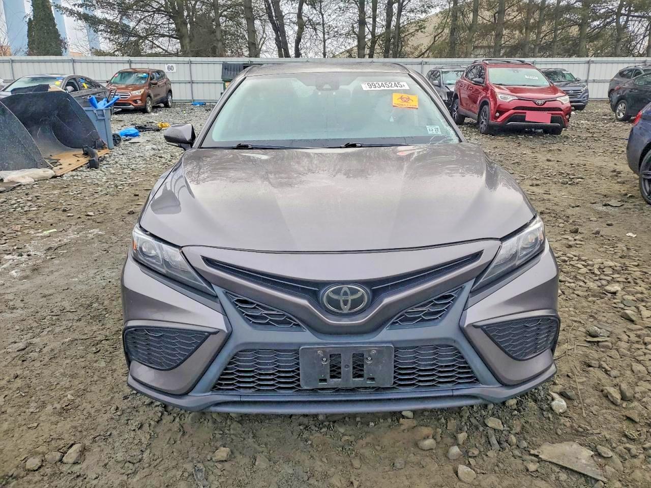 2022 TOYOTA CAMRY SE photo 9