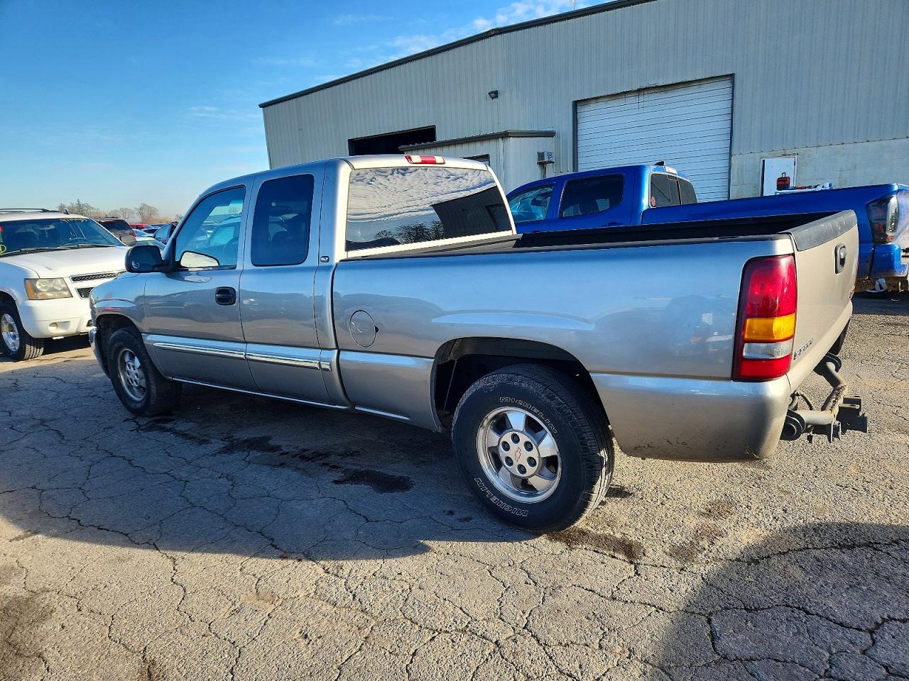 2000 GMC NEW SIERRA C1500 photo 2