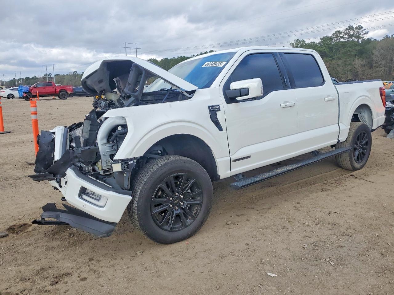 2024 FORD F150