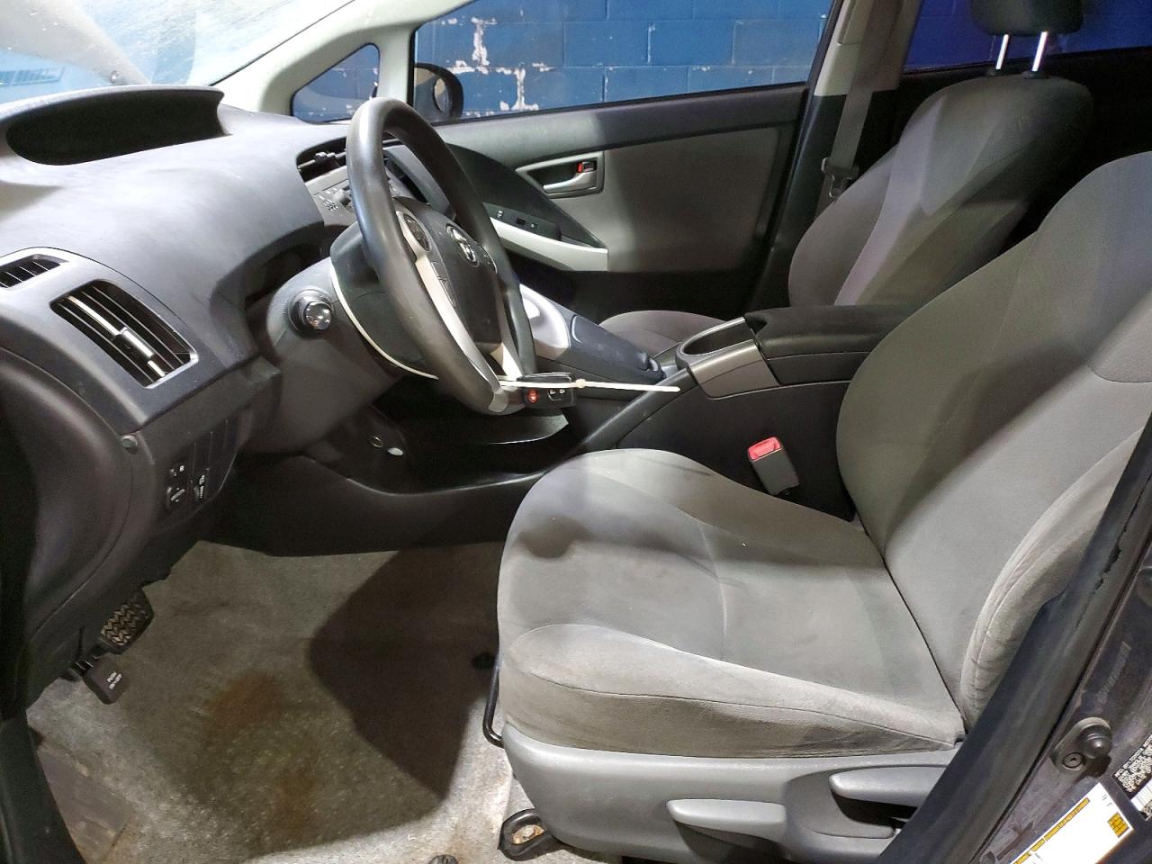 2012 TOYOTA PRIUS photo 7