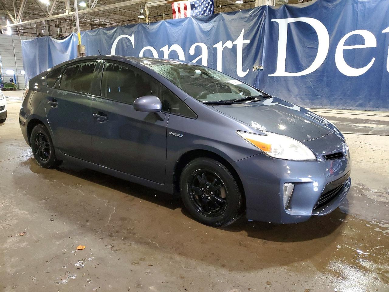 2012 TOYOTA PRIUS photo 4