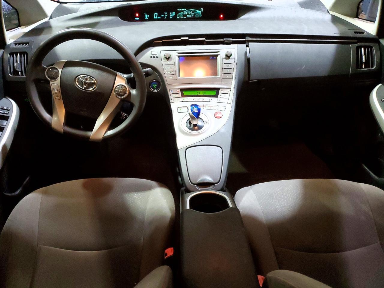 2012 TOYOTA PRIUS photo 8