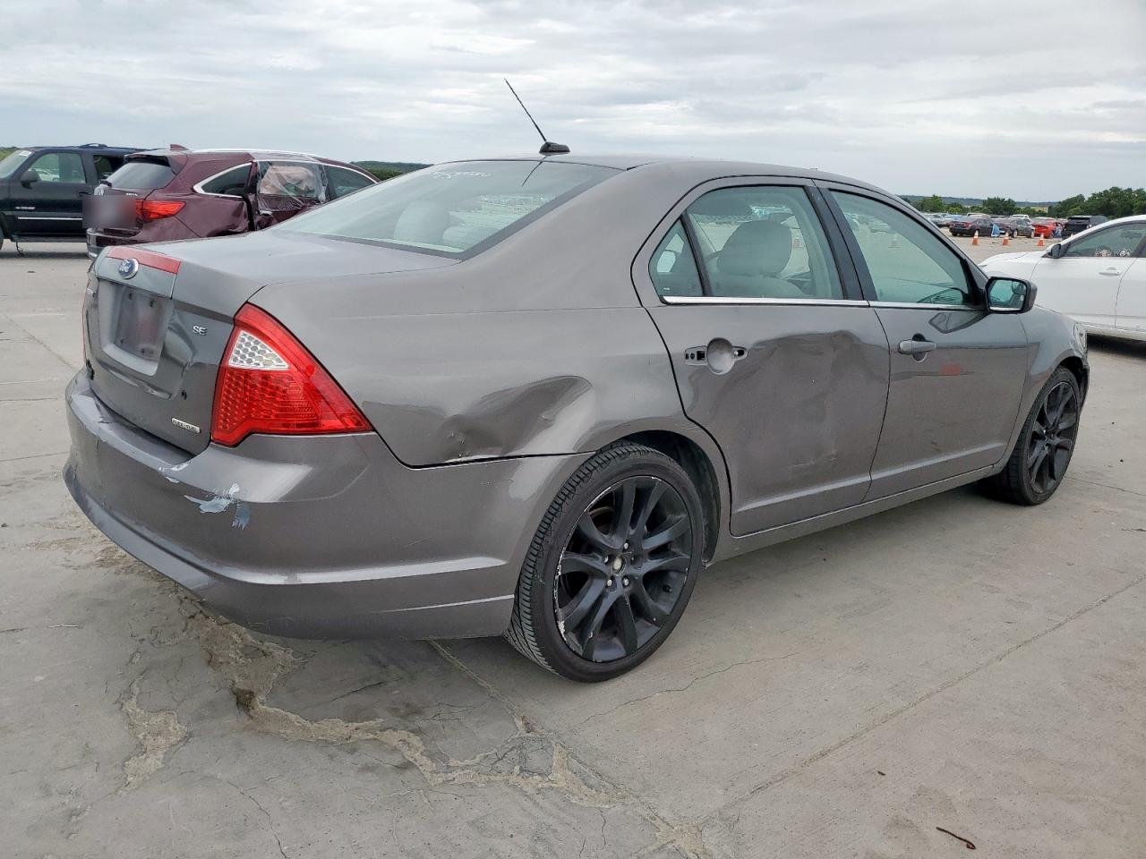 2011 FORD FUSION SE photo 3