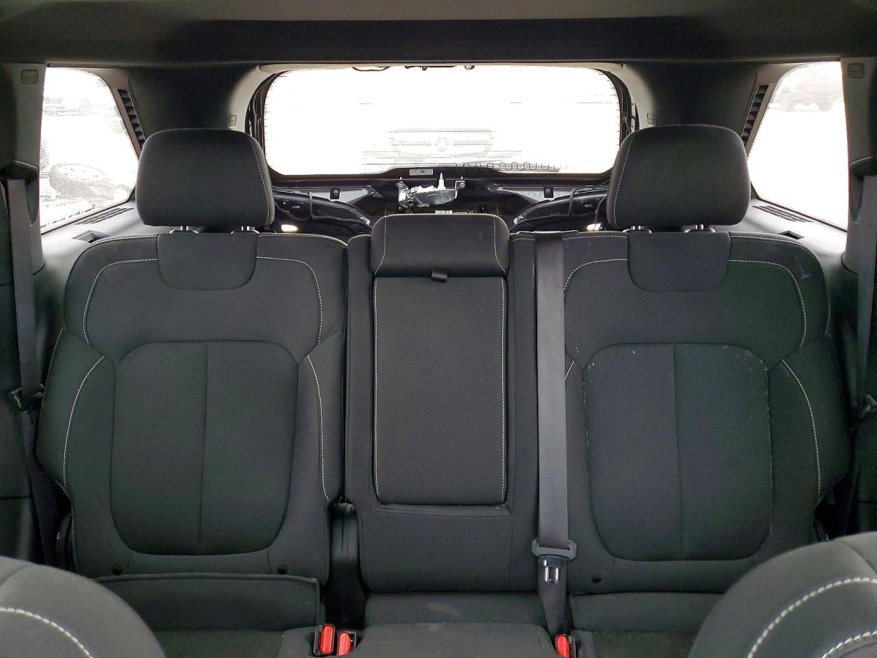 2024 JEEP GRAND CHEROKEE LAREDO photo 10