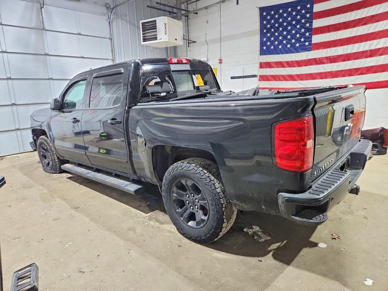 2017 CHEVROLET SILVERADO K1500 LTZ photo 3