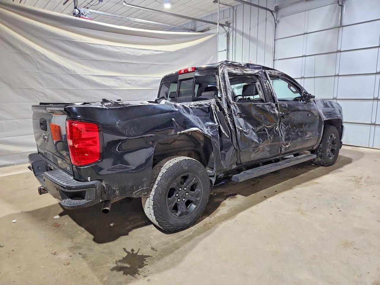 2017 CHEVROLET SILVERADO K1500 LTZ photo 5