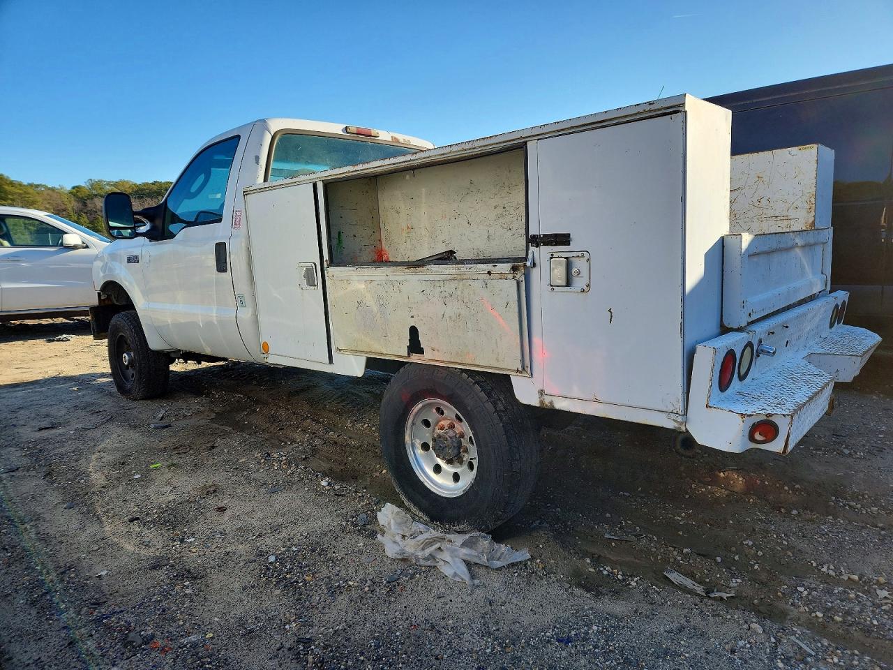 2004 FORD F350 SRW SUPER DUTY photo 3