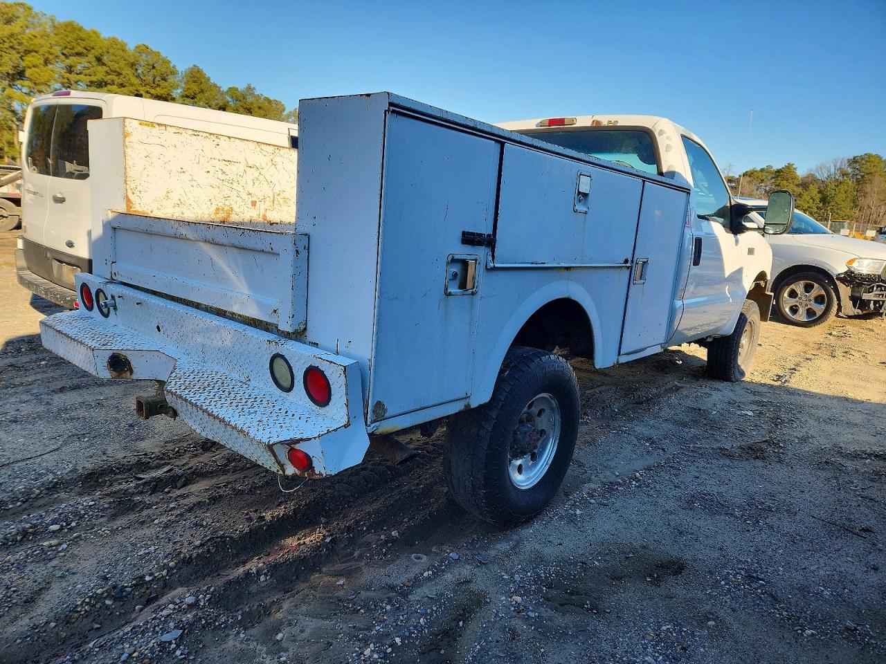 2004 FORD F350 SRW SUPER DUTY photo 5