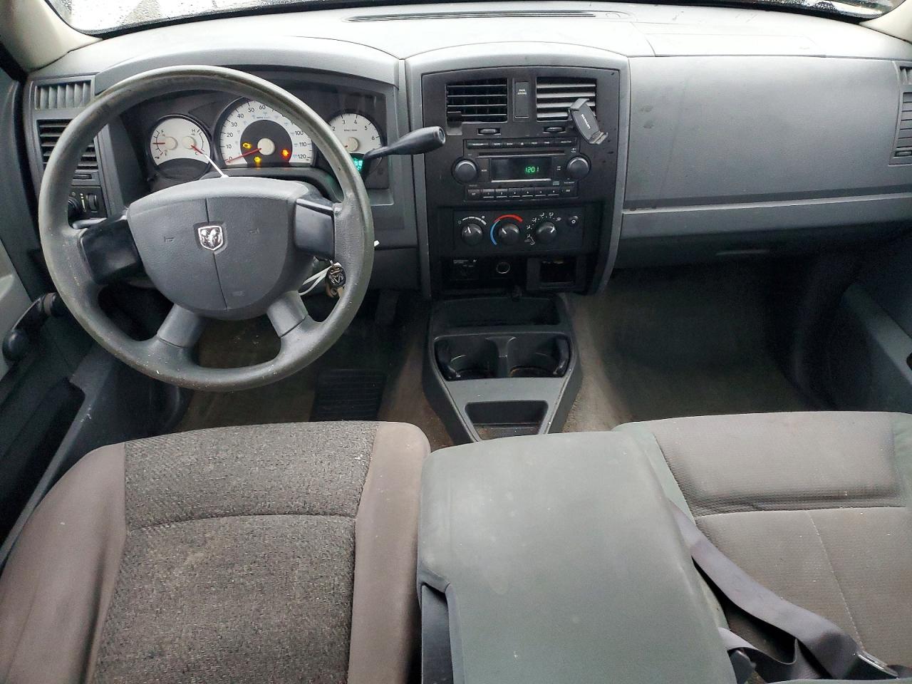 2005 DODGE DAKOTA ST photo 8