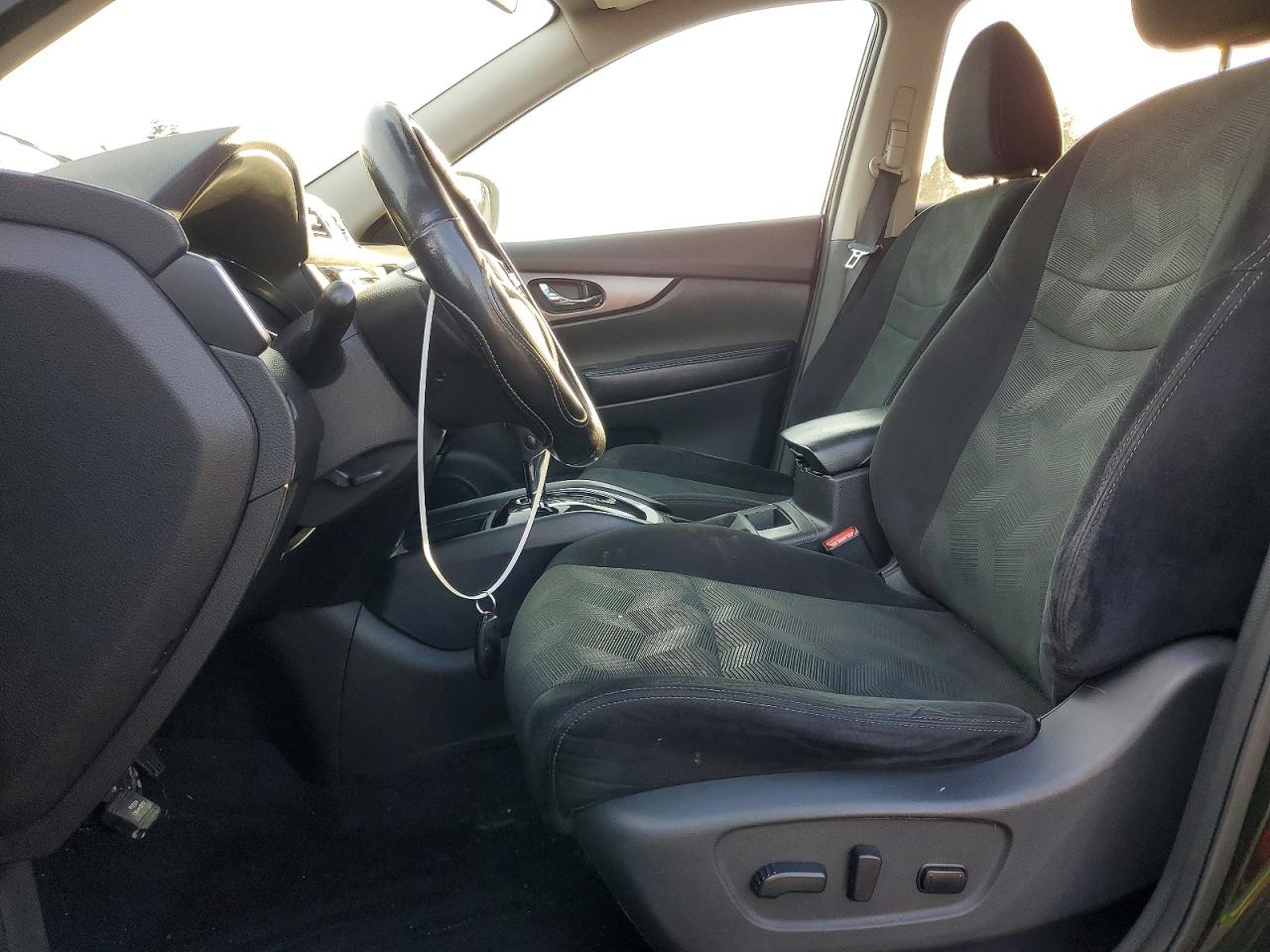 2016 NISSAN ROGUE S photo 7