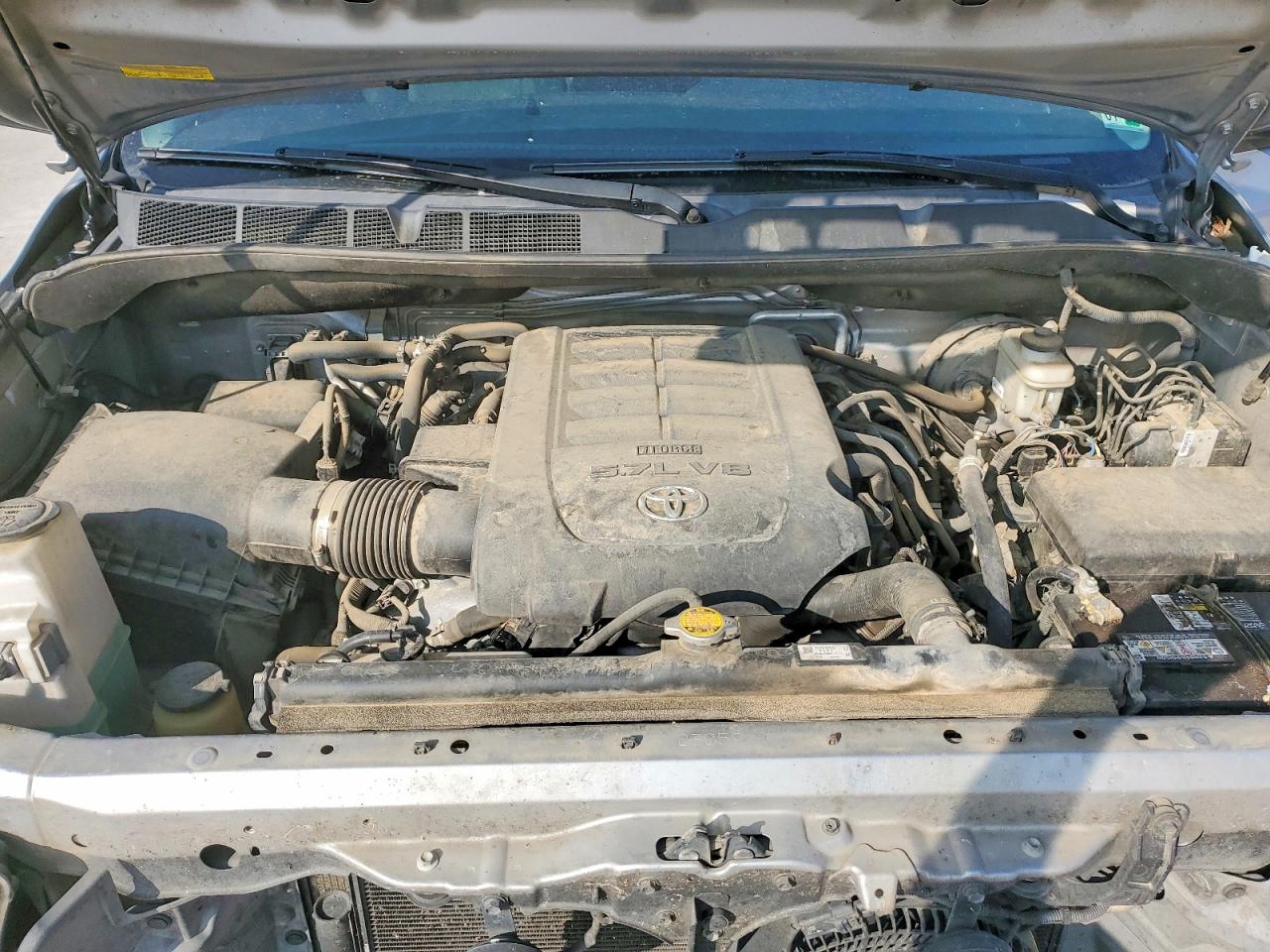 2016 TOYOTA SEQUOIA SR5 photo 12