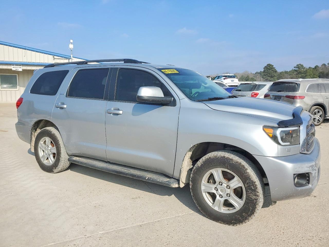2016 TOYOTA SEQUOIA SR5 photo 4