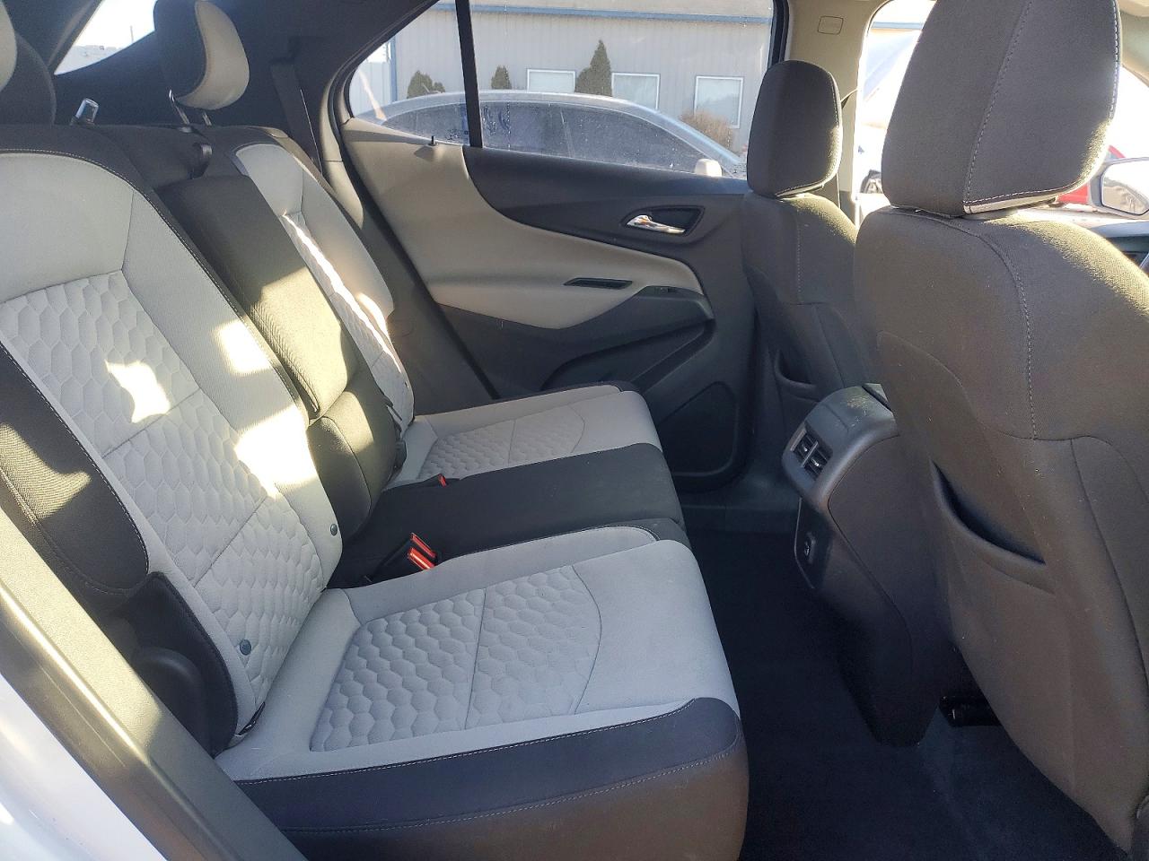 2020 CHEVROLET EQUINOX LS photo 11