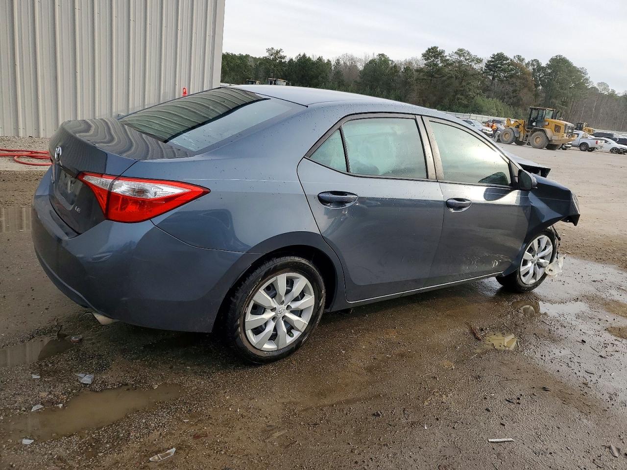 2015 TOYOTA COROLLA L photo 3
