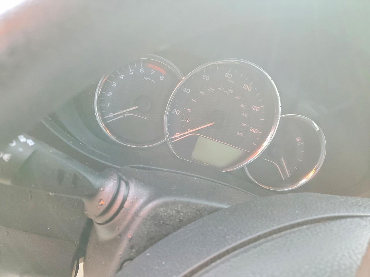 2015 TOYOTA COROLLA L photo 9