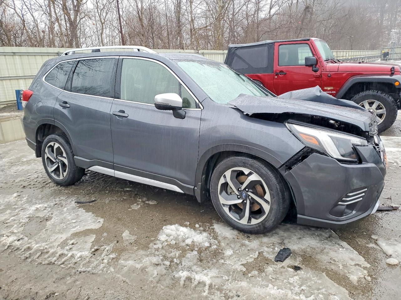 2024 SUBARU FORESTER TOURING photo 4