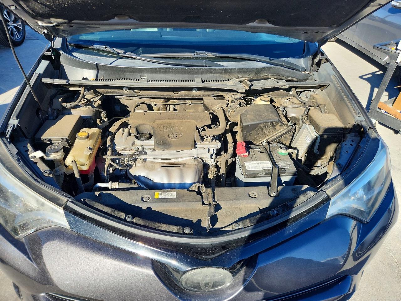 2016 TOYOTA RAV4 SE photo 11