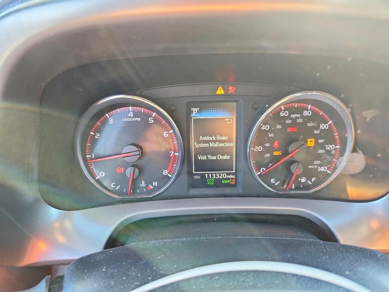 2016 TOYOTA RAV4 SE photo 9
