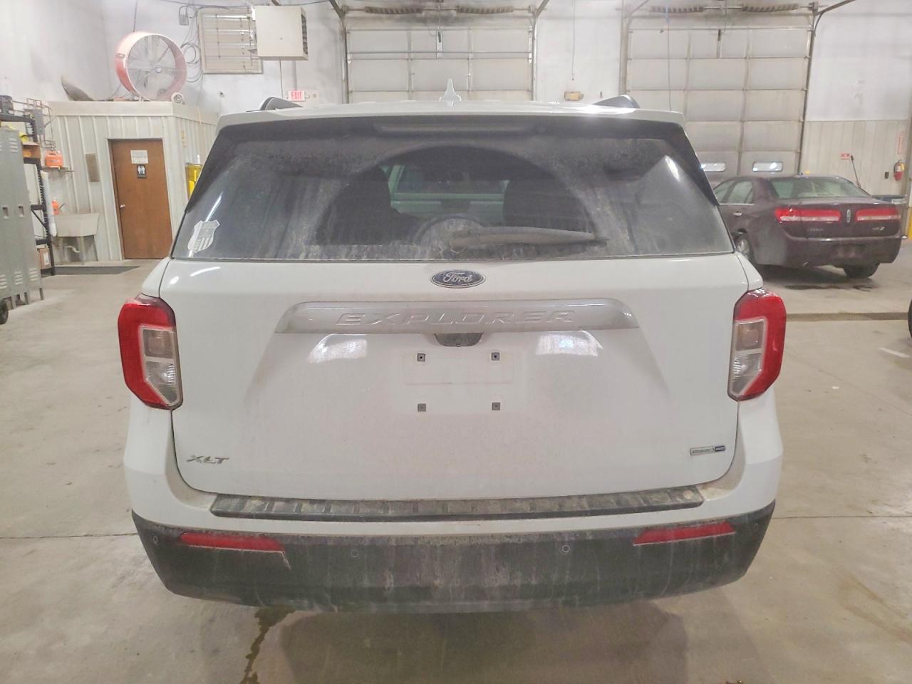 2020 FORD EXPLORER XLT photo 6