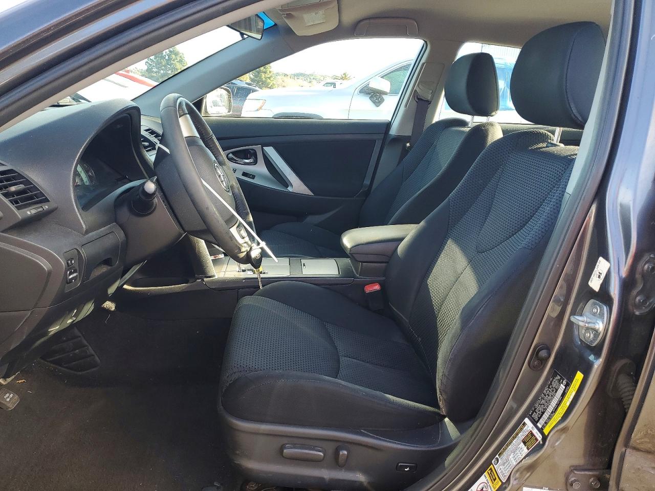 2010 TOYOTA CAMRY BASE photo 7