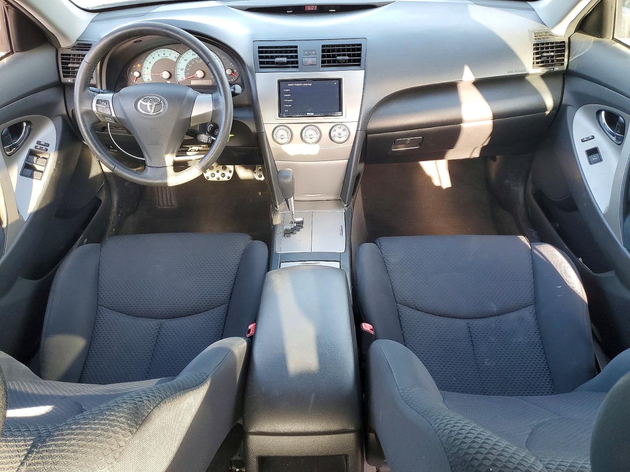 2010 TOYOTA CAMRY BASE photo 8