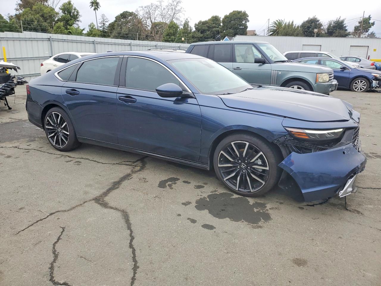2025 HONDA ACCORD TOURING HYBRID photo 4