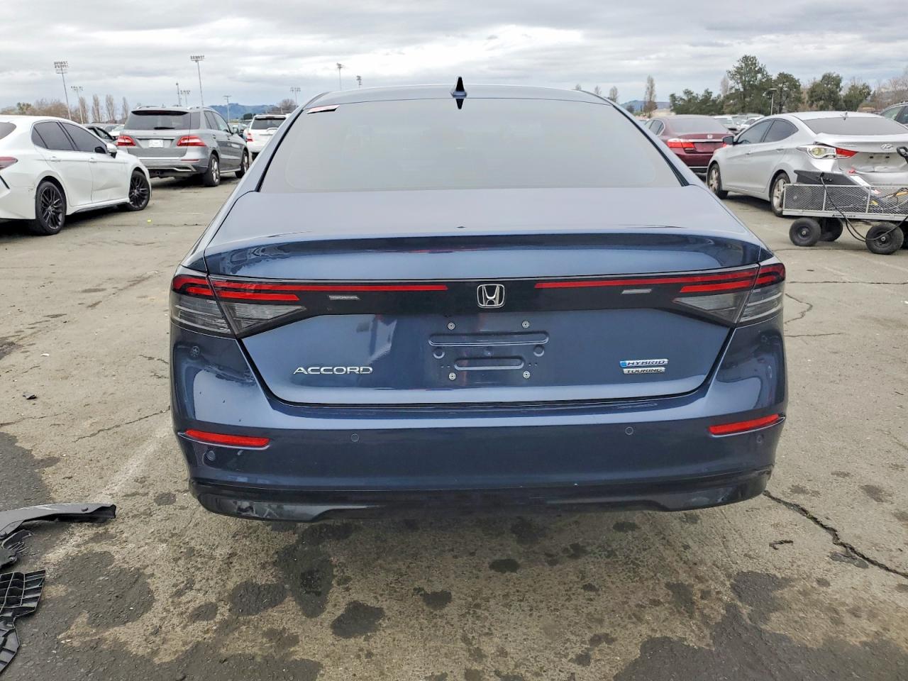 2025 HONDA ACCORD TOURING HYBRID photo 6