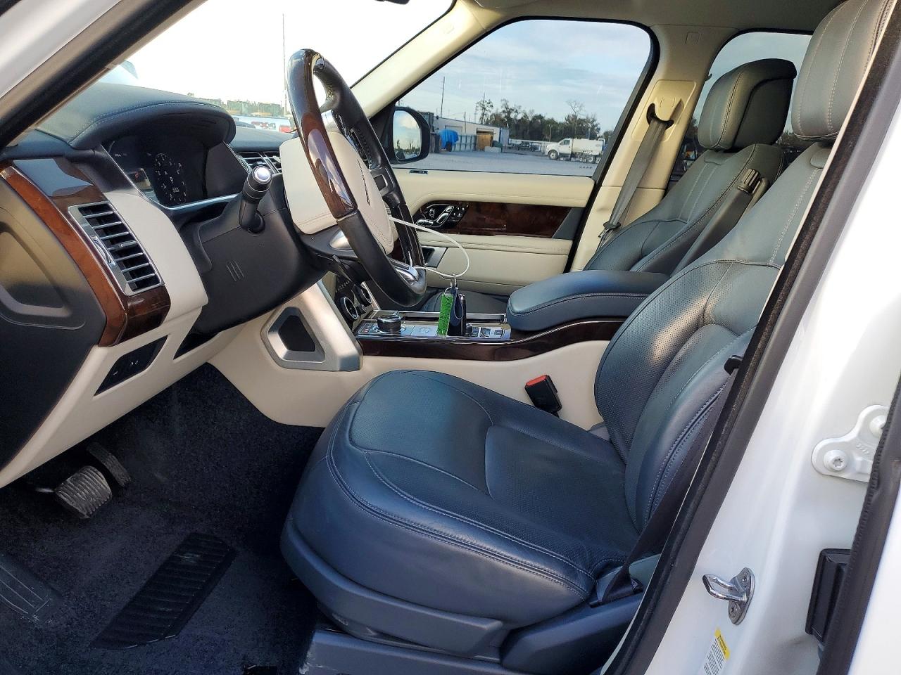 2019 LAND ROVER RANGE ROVER SUPERCHARGED photo 7