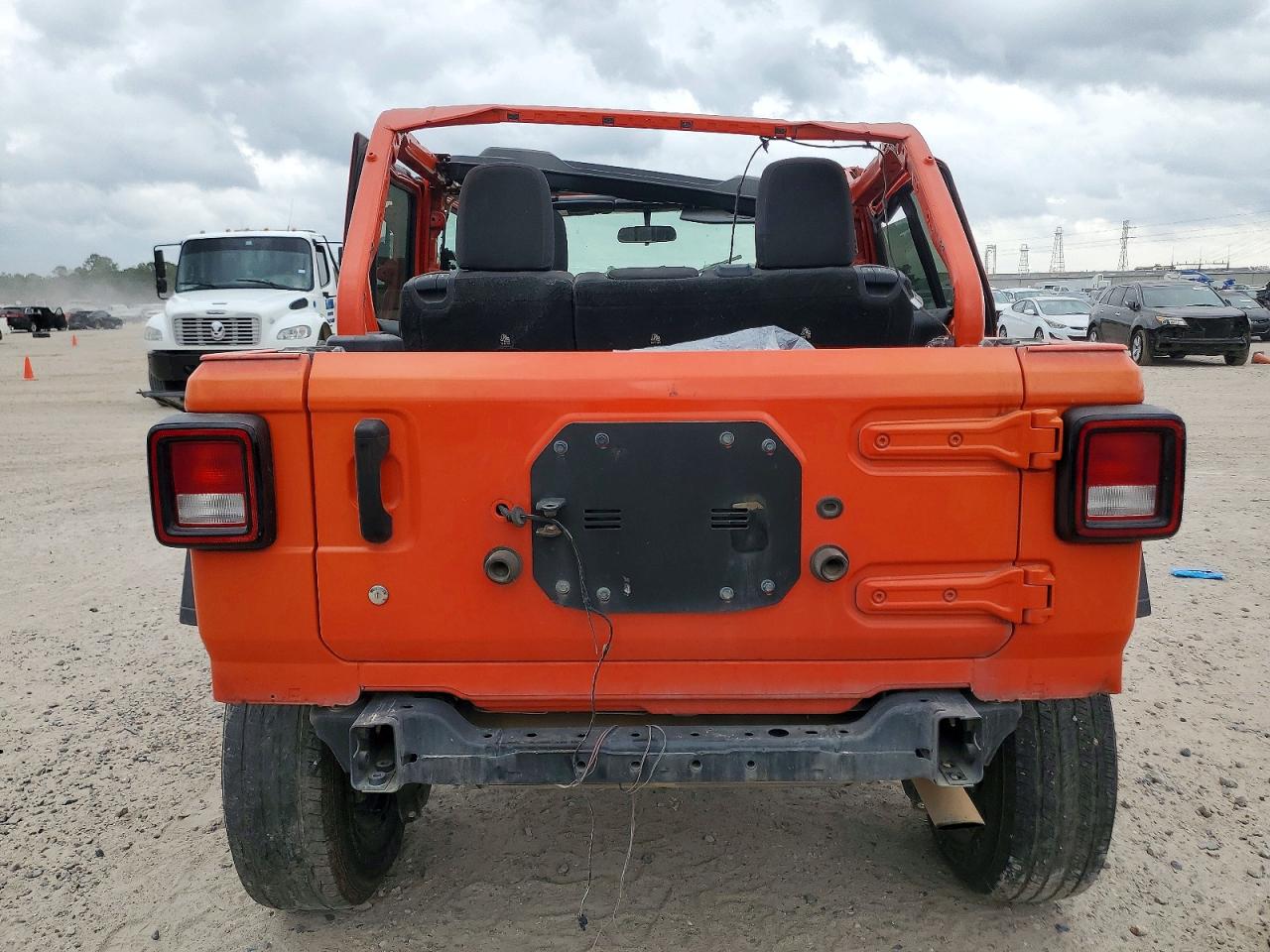 2018 JEEP WRANGLER UNLIMITED SPORT photo 6