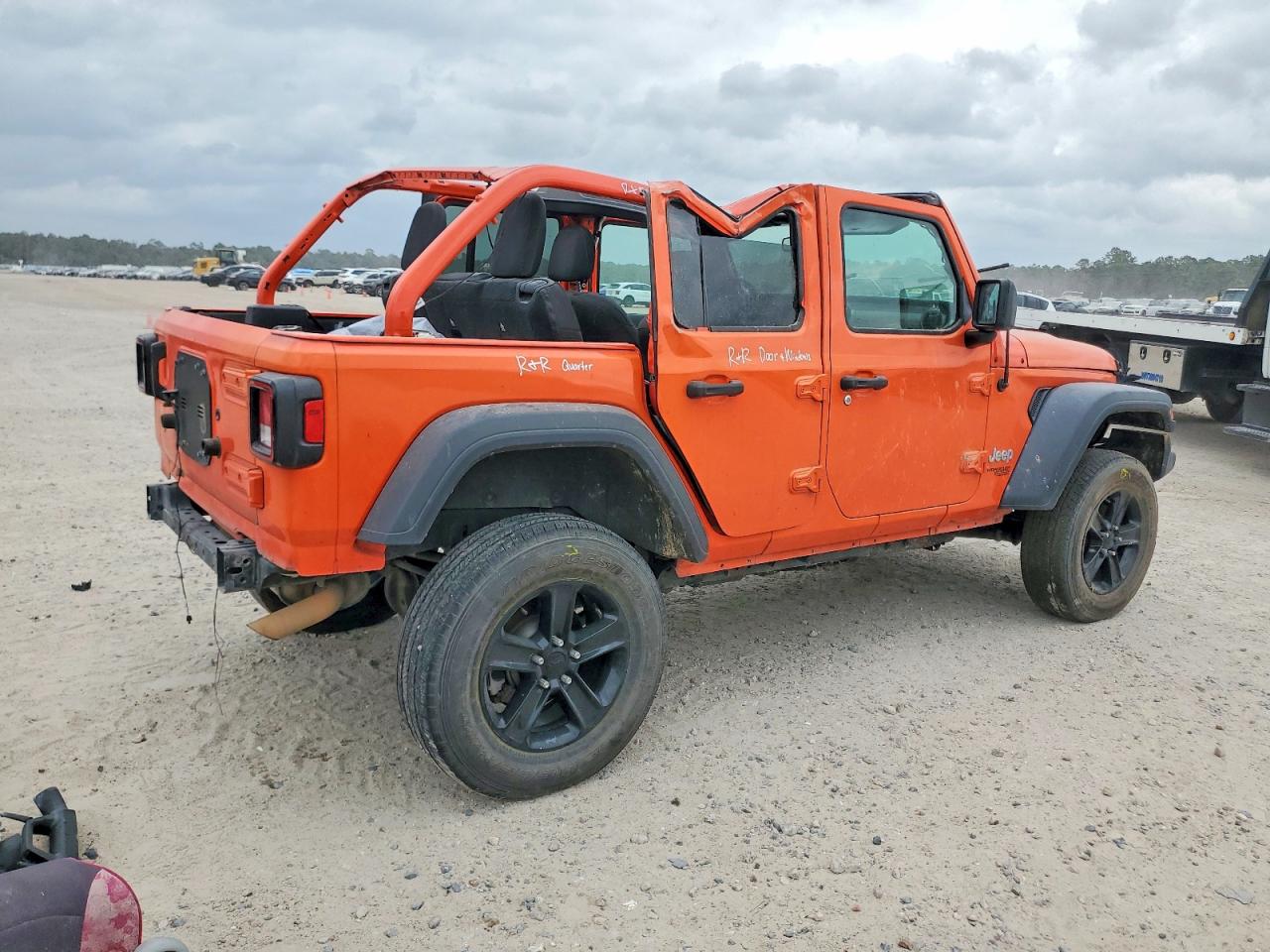 2018 JEEP WRANGLER UNLIMITED SPORT photo 3