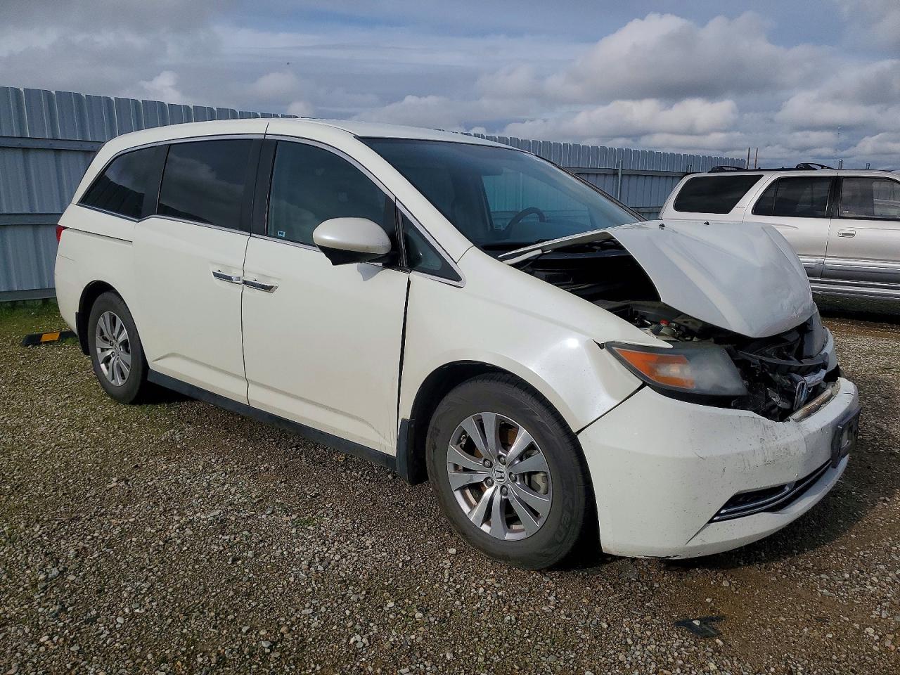 2016 HONDA ODYSSEY SE photo 4
