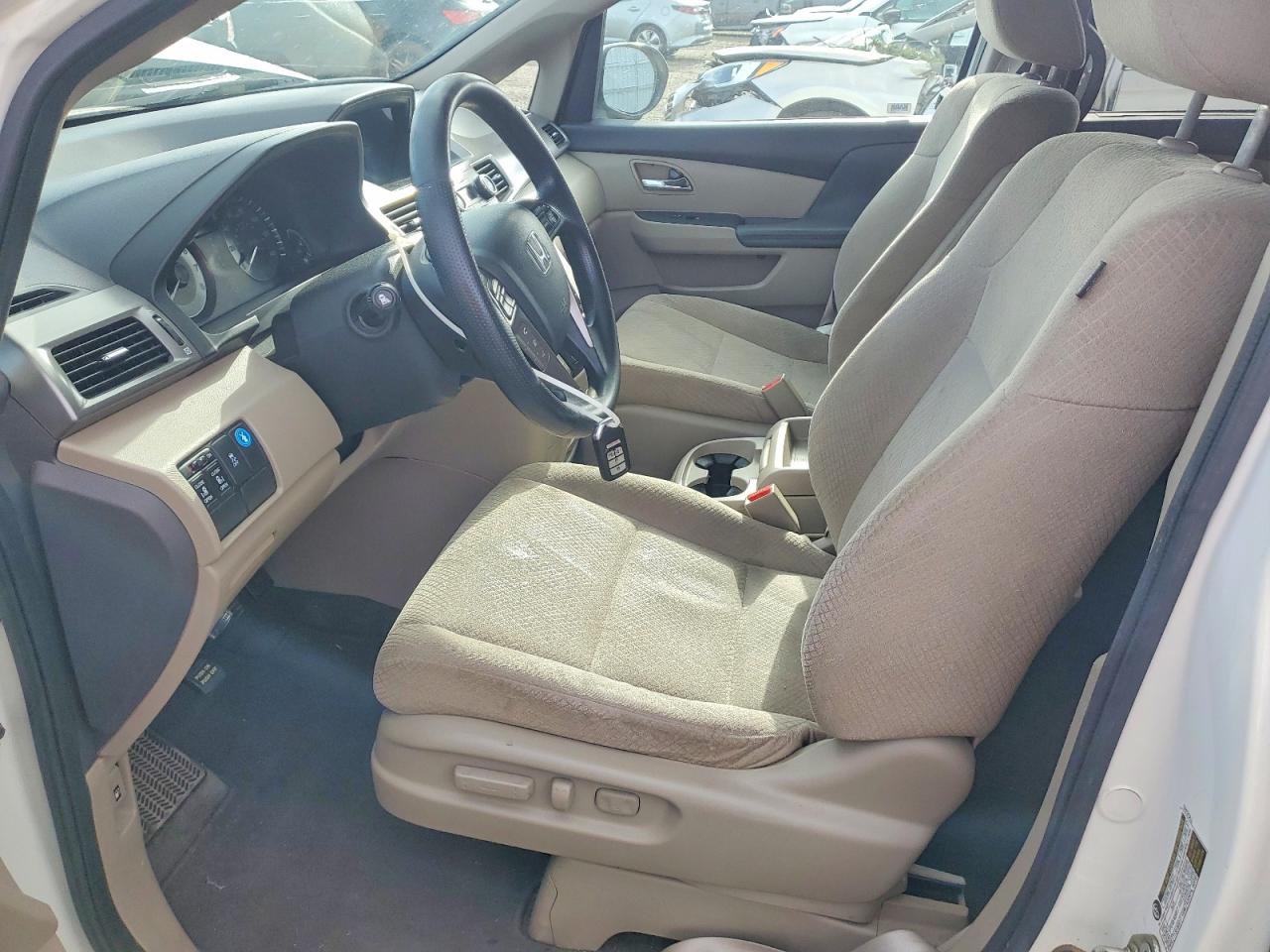 2016 HONDA ODYSSEY SE photo 7