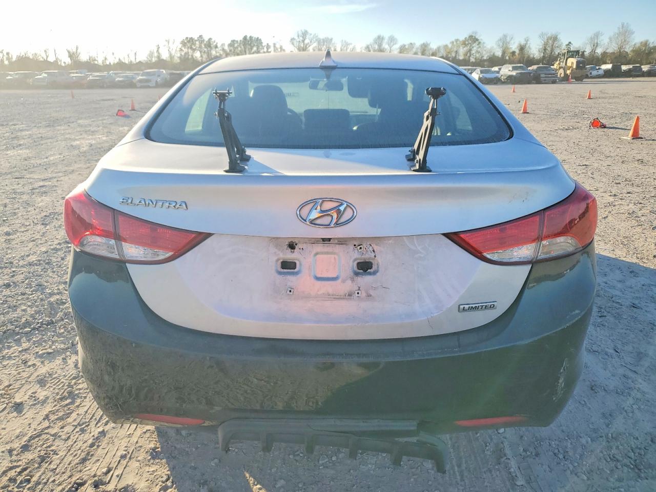 2013 HYUNDAI ELANTRA GLS photo 6