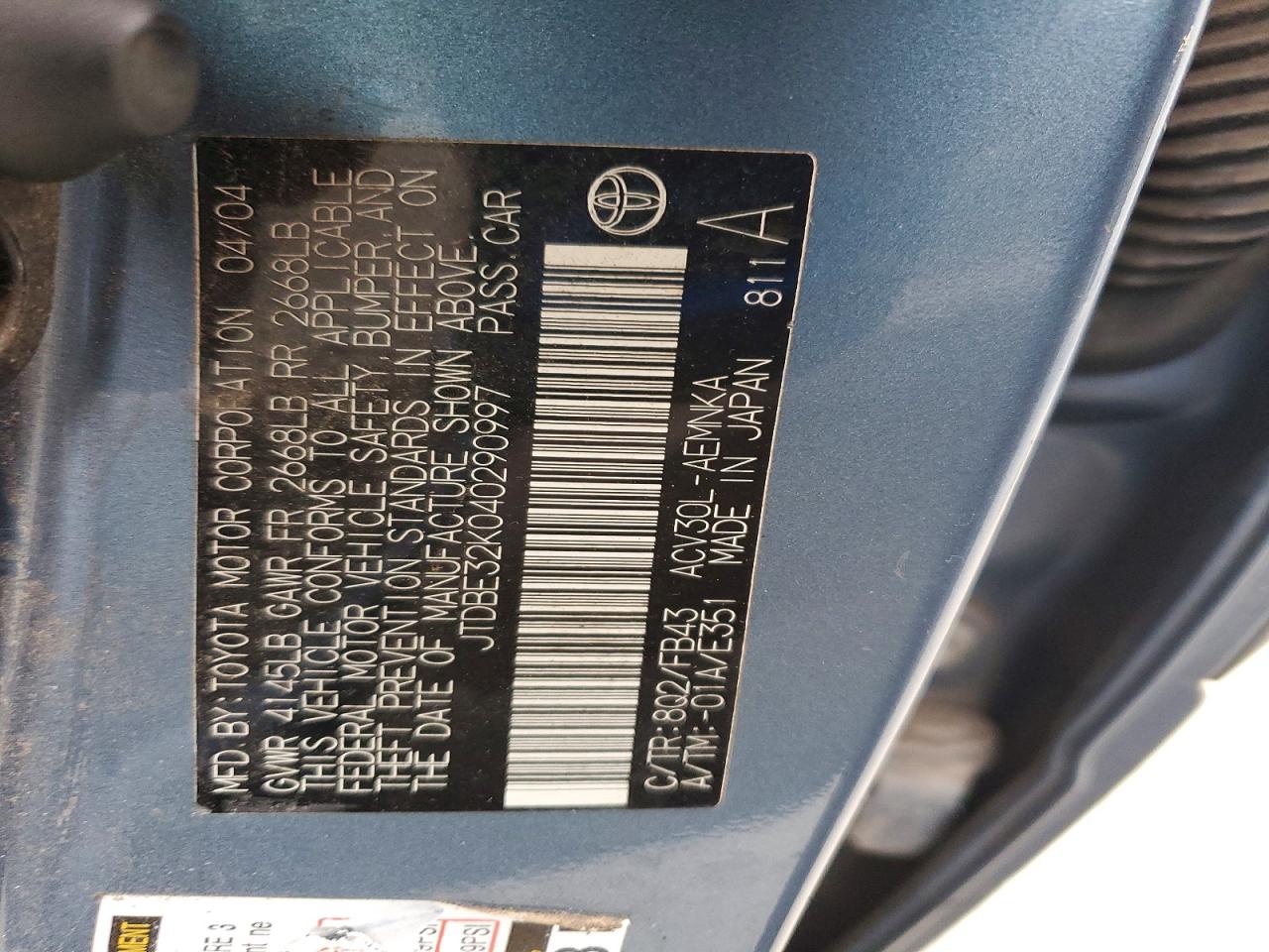 2004 TOYOTA CAMRY LE photo 12