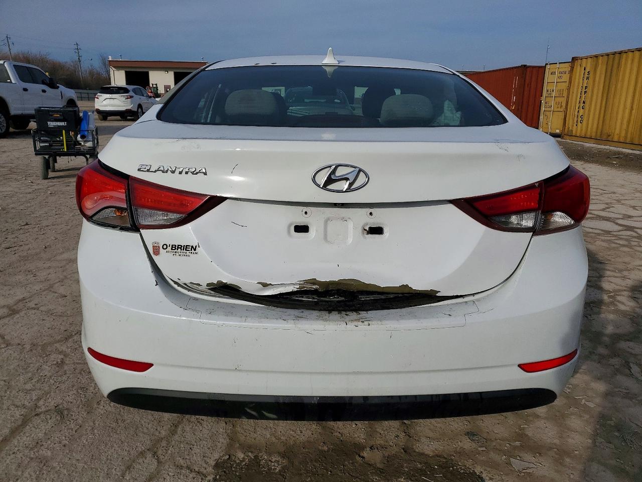 2015 HYUNDAI ELANTRA SE photo 6