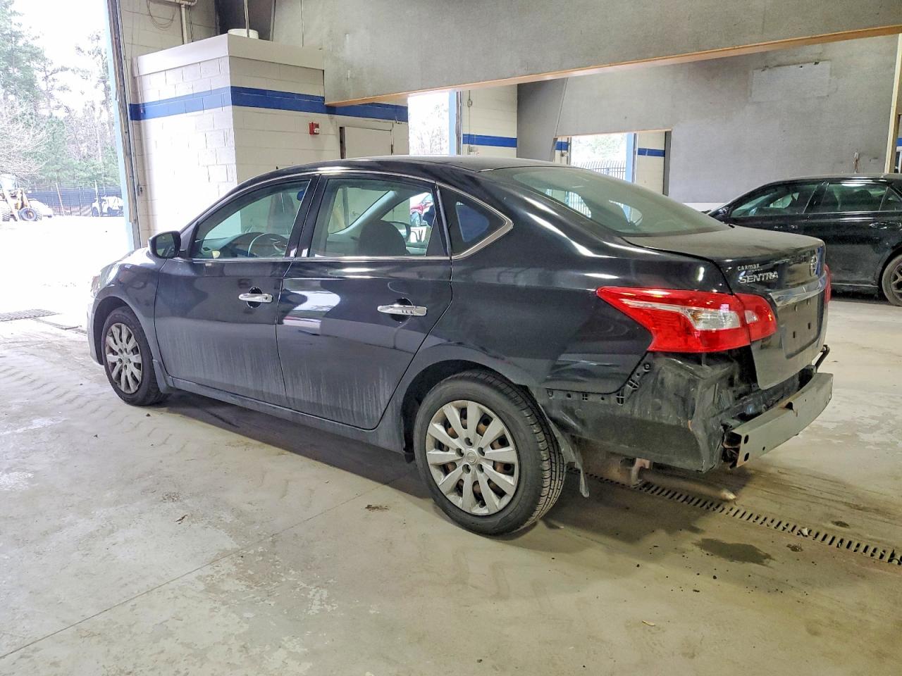 2018 NISSAN SENTRA S photo 2