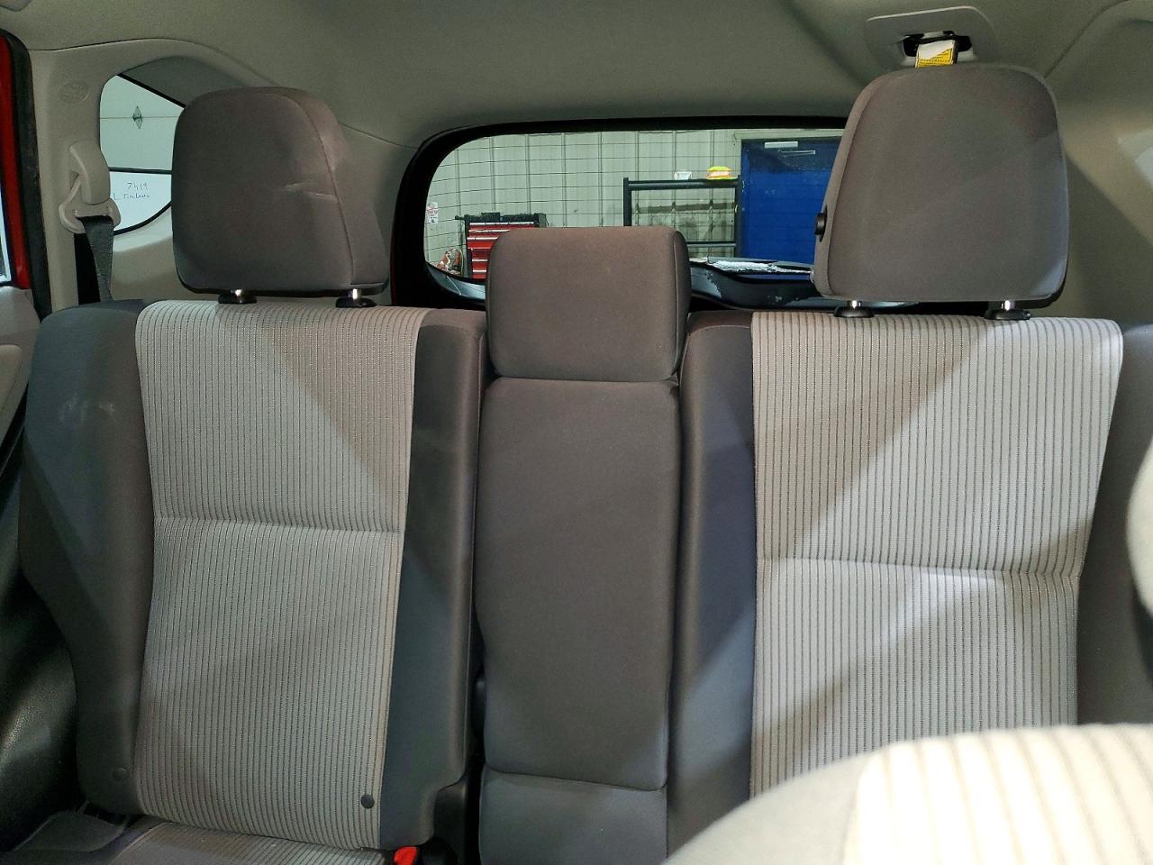 2013 TOYOTA RAV4 LE photo 10